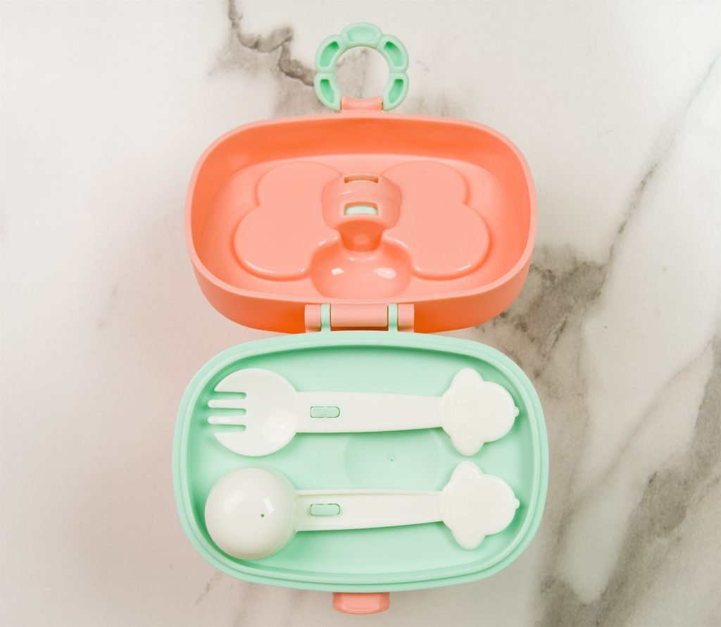 Portable Milk Powder Container with Spoon & Fork — 600 ml