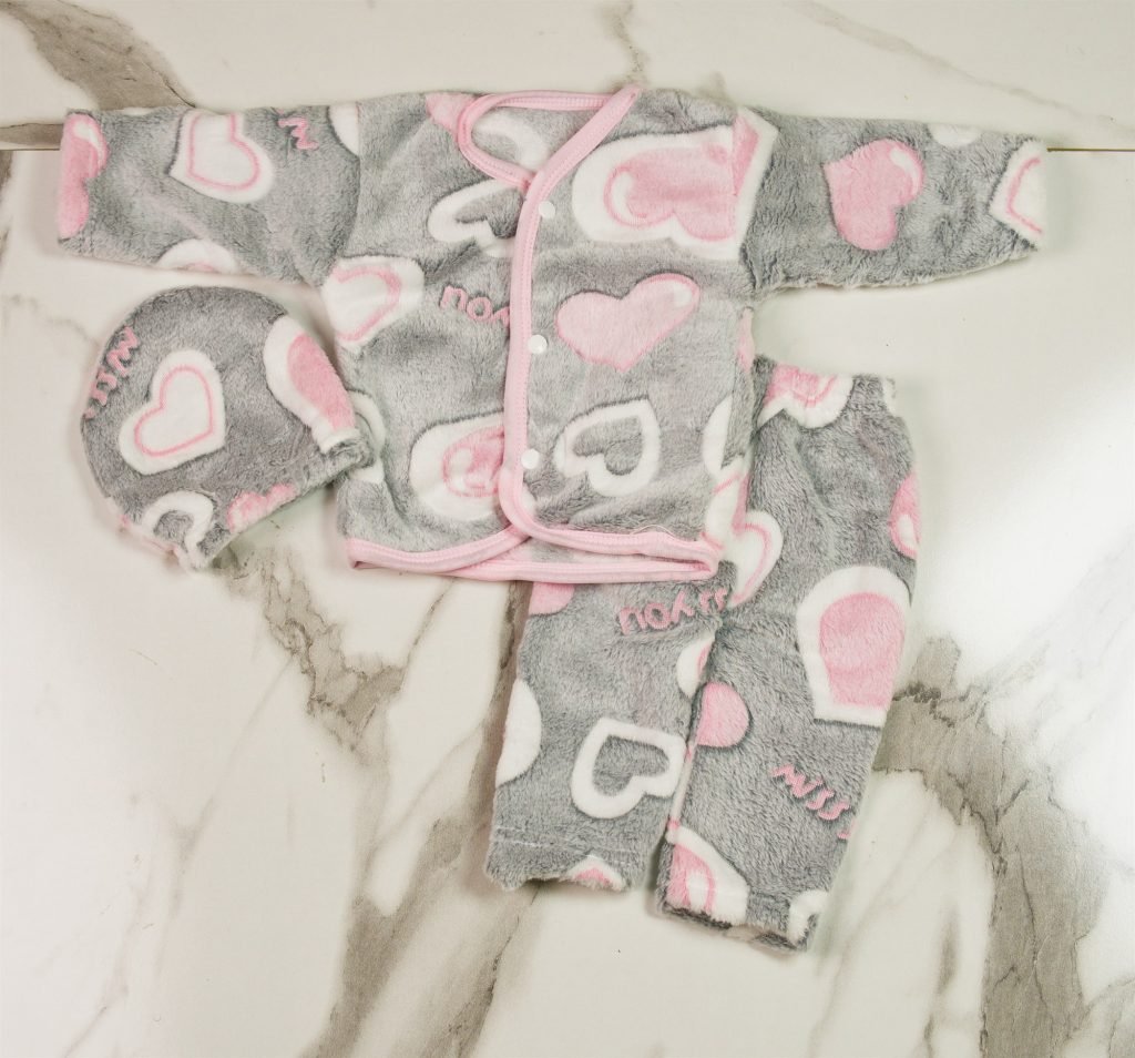 Newborn Plush 3-Piece Suit (Cap, Top & Trouser) — Grey Hearts